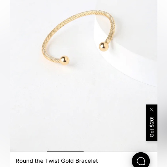 ⭐️Lulu’s Round the Twist Gold (toned) Bracelet - Picture 7 of 9